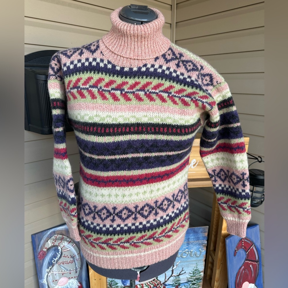 Vintage Chambers Shetland wool turtleneck printed sweater circa 1970’s